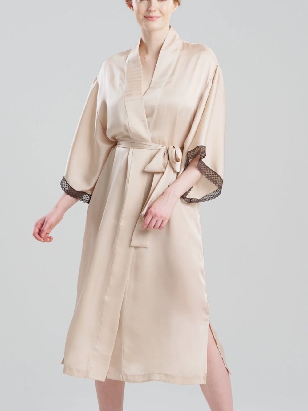 Natorie Ashley lace robe XS